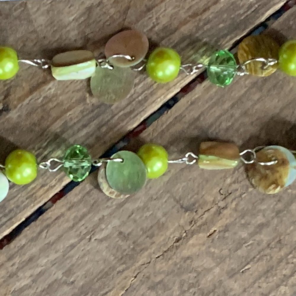 Sparkling Green Necklace - Picture 6 of 16
